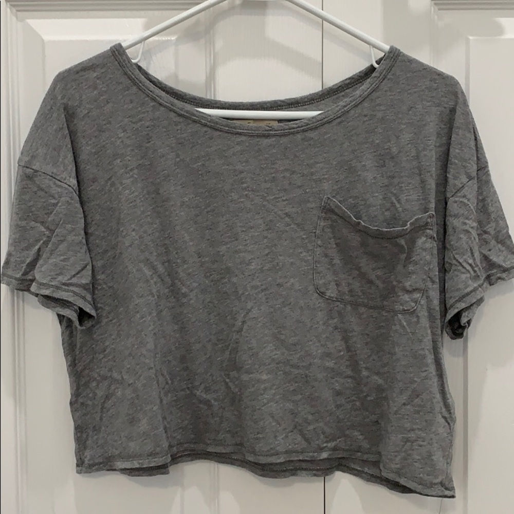 hollister cropped t-shirt